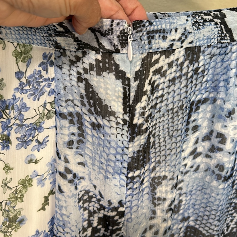 INC ASymmetrical Blue Animal Print Skirt with Matching Top - Picture 9 of 9